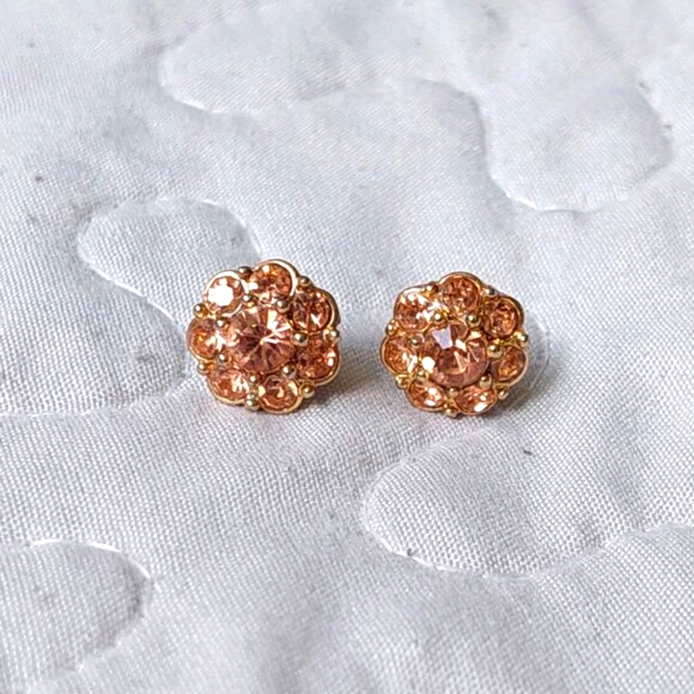 Peach colored flower earrings